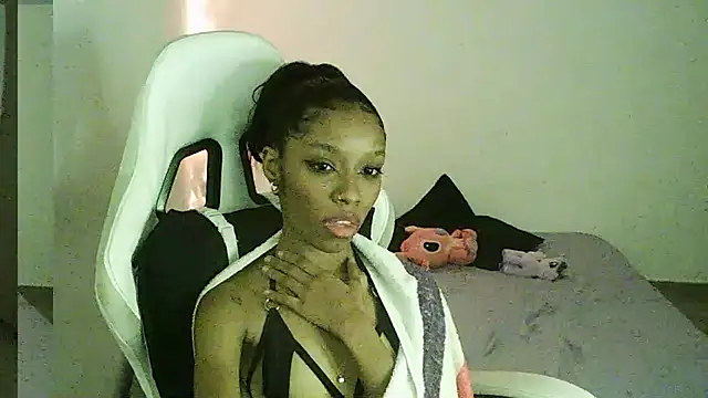 Snapshot of Crystal_florez24 chatting on September 2025 04:25:02 AM Crystal florez24 online show from September 2025 04:25:02 AM