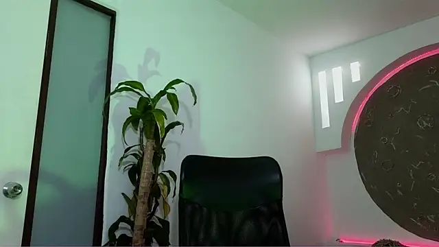 Tatianabr 01 online show from January 2026 02:27:02 AM