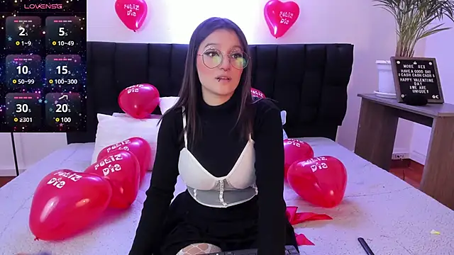 Snapshot of Elecktra_sweet chatting on February 2025 07:54:02 PM Elecktra sweet online show from February 2025 07:54:02 PM