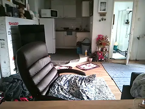 mihaimichael online show from November 2025 01:42:02 PM