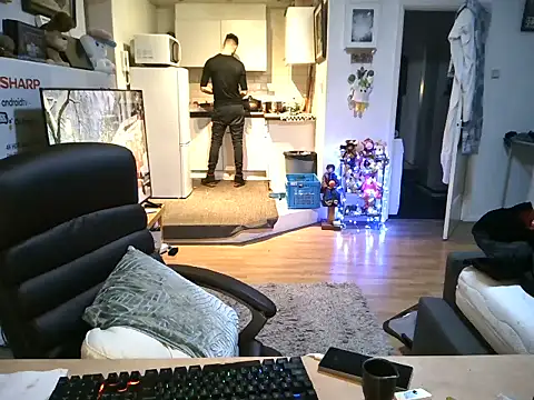 mihaimichael online show from December 2025 12:05:01 AM