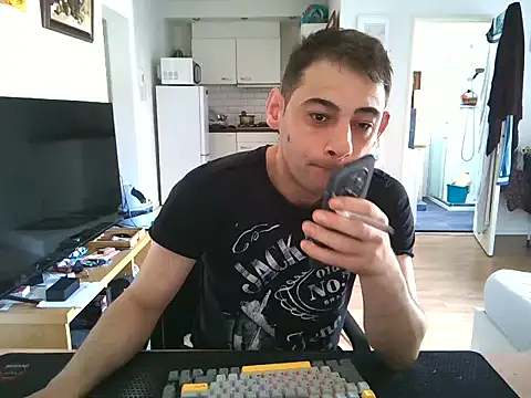 Snapshot of mihaimichael chatting on June 2026 02:28:01 PM mihaimichael online show from June 2026 02:28:01 PM