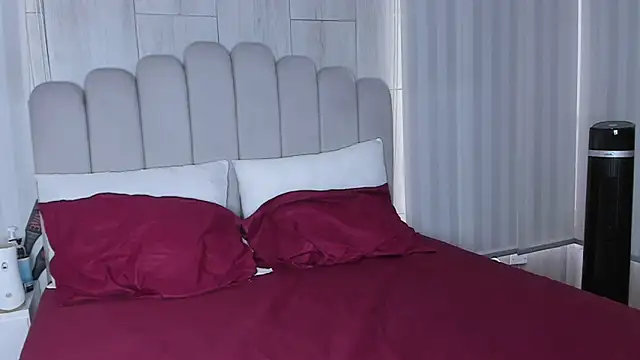 mileyerikson online show from October 2025 01:08:02 PM