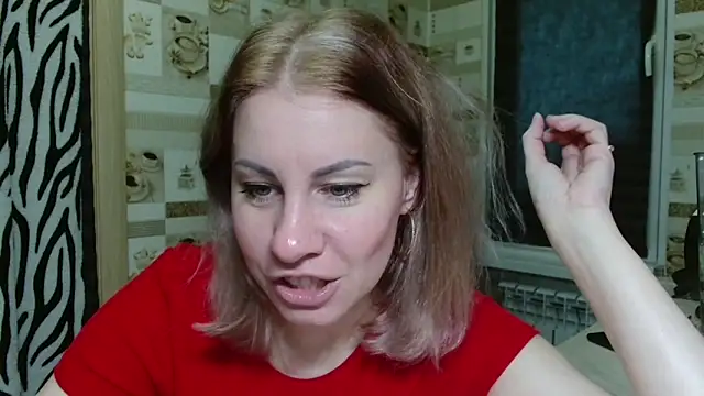 Snapshot of TherestlessKitty chatting on May 2026 12:23:01 PM TherestlessKitty online show from May 2026 12:23:01 PM