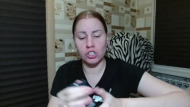 Snapshot of TherestlessKitty chatting on June 2026 10:15:01 PM TherestlessKitty online show from June 2026 10:15:01 PM