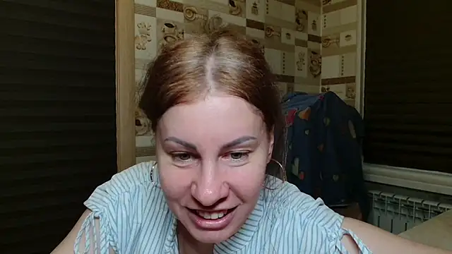 Snapshot of TherestlessKitty chatting on June 2026 10:21:02 PM TherestlessKitty online show from June 2026 10:21:02 PM