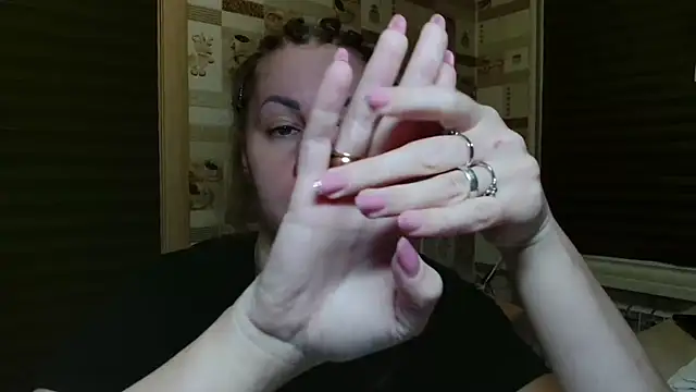 Snapshot of TherestlessKitty chatting on July 2026 10:12:02 PM TherestlessKitty online show from July 2026 10:12:02 PM