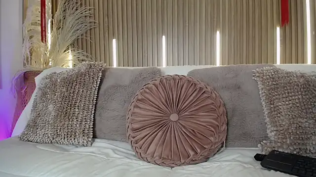 Tayzon Foxxx online show from April 2026 08:28:02 PM