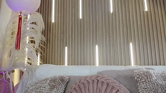 Tayzon Foxxx online show from April 2026 08:31:01 PM