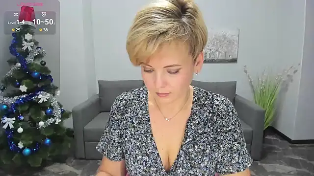 Snapshot of Julia_Wilsone chatting on December 2024 12:49:01 PM Julia Wilsone online show from December 2024 12:49:01 PM