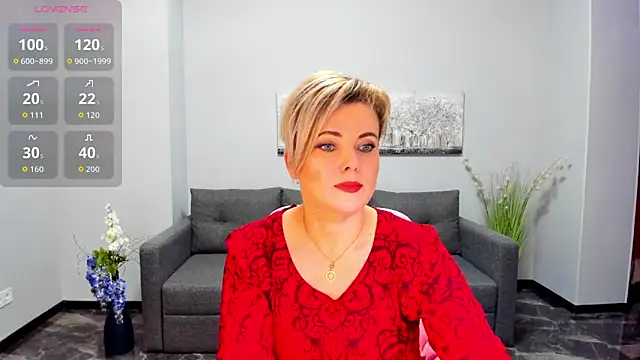 Julia Wilsone online show from November 2025 07:23:02 AM