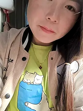 Snapshot of Sweetlove_77 chatting on March 2025 12:39:01 AM Sweetlove 77 online show from March 2025 12:39:01 AM
