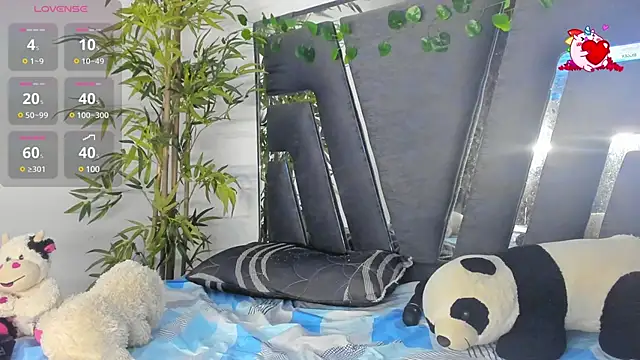 Black Rose2 online show from February 2025 02:47:02 PM