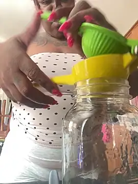 Goddess Nafeesha online show from July 2026 05:56:02 PM