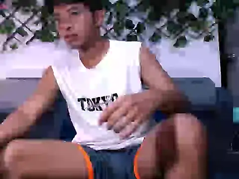 Snapshot of RyansweetHot chatting on November 2025 09:28:01 PM RyansweetHot online show from November 2025 09:28:01 PM