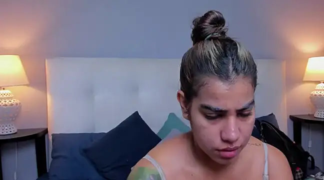 Snapshot of SaraaJhonsonn chatting on February 2025 02:54:02 PM SaraaJhonsonn online show from February 2025 02:54:02 PM