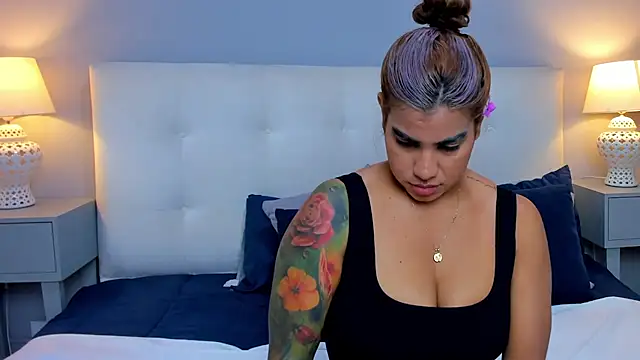 Snapshot of SaraaJhonsonn chatting on October 2025 04:03:02 PM SaraaJhonsonn online show from October 2025 04:03:02 PM