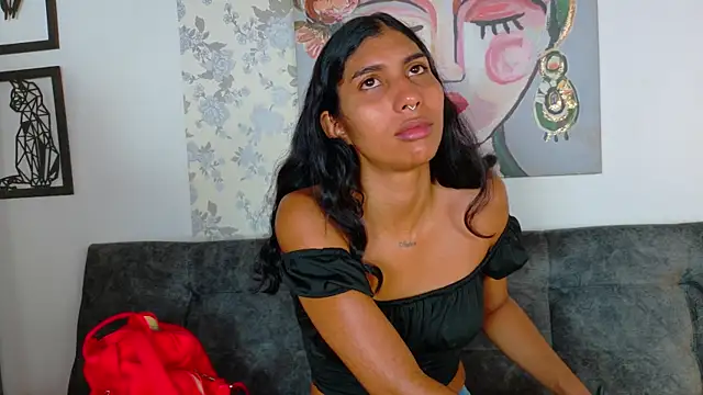 Snapshot of taty_miller chatting on September 2025 08:09:02 PM taty miller online show from September 2025 08:09:02 PM