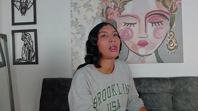 Snapshot of taty_miller chatting on September 2025 08:11:02 PM taty miller online show from September 2025 08:11:02 PM