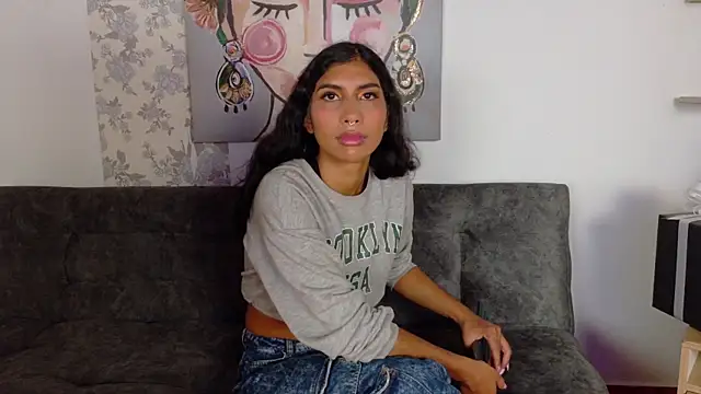 Snapshot of taty_miller chatting on November 2025 08:19:02 PM taty miller online show from November 2025 08:19:02 PM