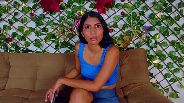 Snapshot of taty_miller chatting on November 2025 07:18:01 PM taty miller online show from November 2025 07:18:01 PM