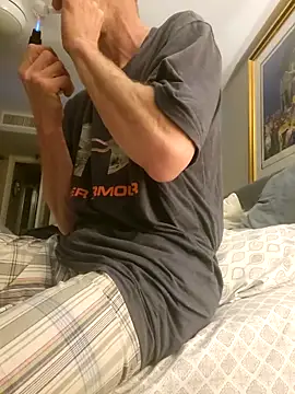 Snapshot of BigDDave6979 chatting on March 2025 05:54:01 PM BigDDave6979 online show from March 2025 05:54:01 PM