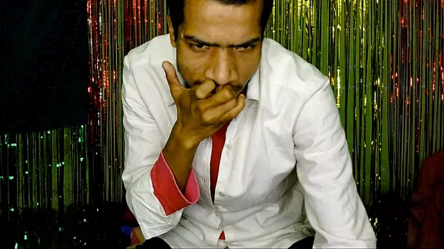 Snapshot of Alex_Suman25 chatting on January 2025 06:25:01 PM Alex Suman25 online show from January 2025 06:25:01 PM