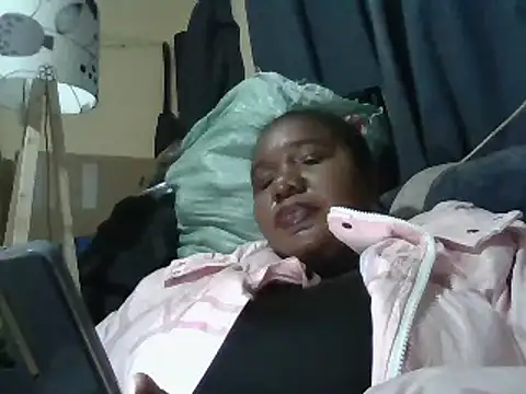 Snapshot of Ass533 chatting on December 2024 02:08:02 AM Ass533 online show from December 2024 02:08:02 AM