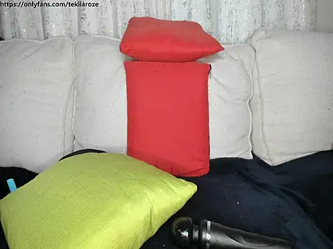 Snapshot of Mamii_water chatting on April 2026 12:29:02 PM Mamii water online show from April 2026 12:29:02 PM