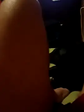 Snapshot of Uruguayo1988 chatting on November 2025 12:00:01 AM Uruguayo1988 online show from November 2025 12:00:01 AM