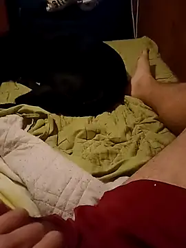 Snapshot of Uruguayo1988 chatting on November 2025 03:42:02 AM Uruguayo1988 online show from November 2025 03:42:02 AM