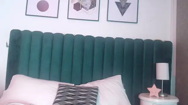 Nicolette ks  online show from November 2025 04:45:01 AM