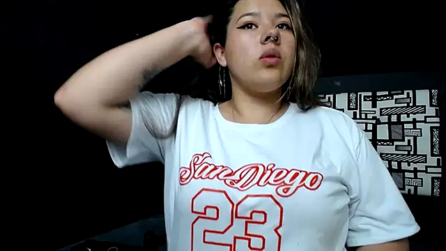 LinaBrowm online show from January 2025 11:50:01 PM