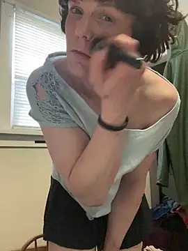 Snapshot of sum1betterthanmost chatting on March 2025 06:22:02 PM sum1betterthanmost online show from March 2025 06:22:02 PM