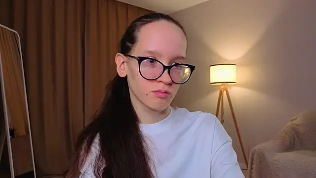 BettyBrowni online show from January 2026 04:12:02 PM