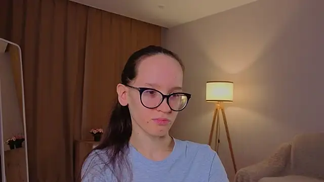 BettyBrowni online show from March 2026 04:11:02 PM