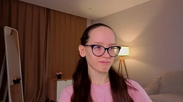 BettyBrowni online show from March 2026 04:11:02 PM