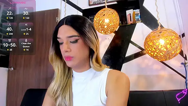 victoria aleia  online show from November 2025 02:12:01 AM