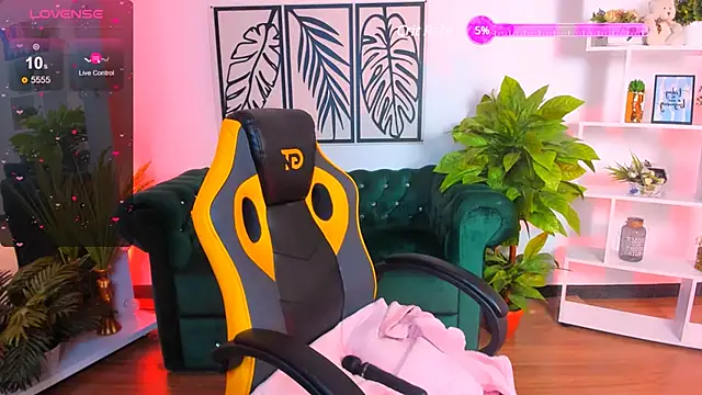 Viola  Shy online show from March 2025 10:24:01 PM