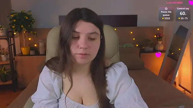 Viola  Shy online show from April 2026 08:31:01 PM