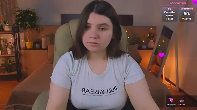 Viola  Shy online show from May 2026 08:54:02 PM