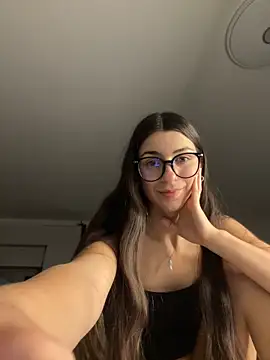 Wildberry  online show from April 2026 07:16:01 PM