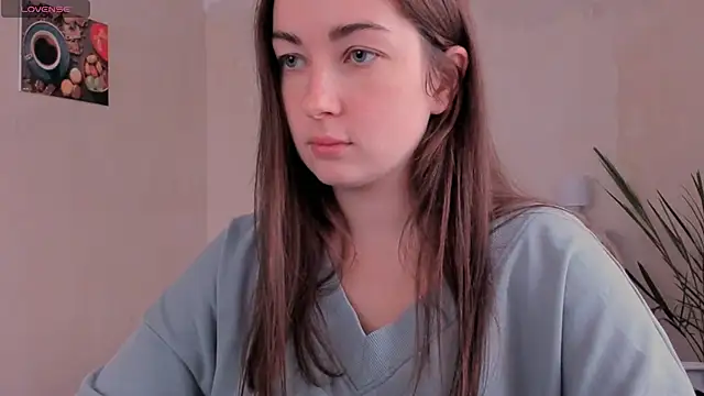 cClandesTina online show from November 2025 11:43:01 AM