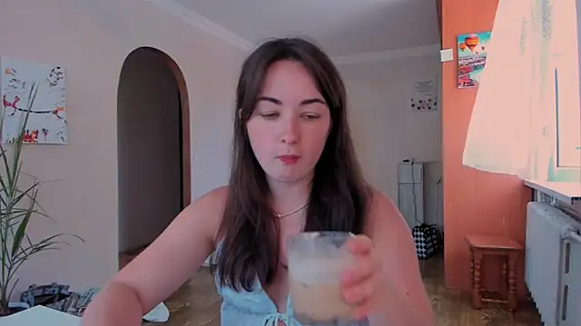 cClandesTina online show from June 2026 11:33:01 AM