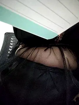 Haralushiaaa online show from September 2025 04:45:01 PM