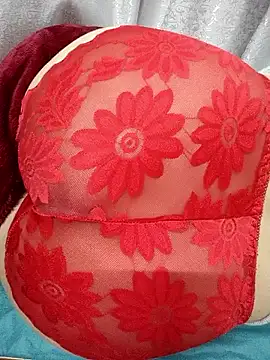 Haralushiaaa online show from December 2025 06:39:01 PM