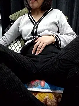 Haralushiaaa online show from January 2026 12:40:01 PM