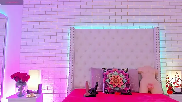 Coco Balenciaga  online show from April 2026 11:57:02 AM