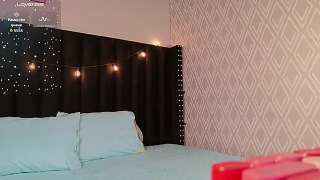 littleebluee online show from September 2025 02:55:01 AM