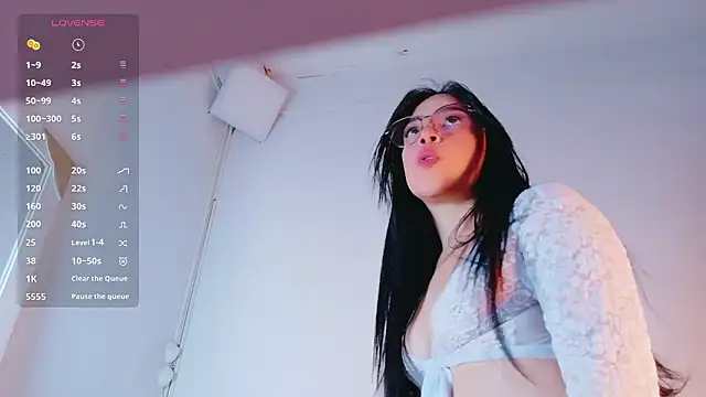 littleebluee online show from March 2026 07:50:02 PM